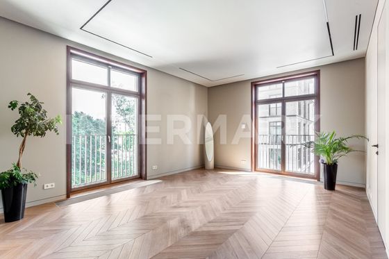 Продажа 3-комнатной квартиры 83 м², 5/21 этаж