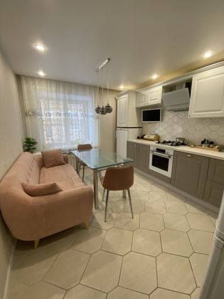 Продажа 2-комнатной квартиры 72,6 м², 2/10 этаж