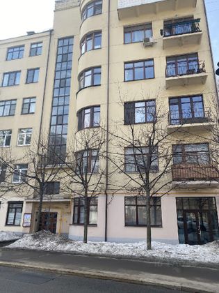 Продажа 3-комнатной квартиры 70 м², 1/6 этаж