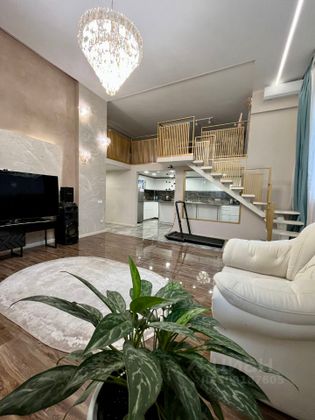 Продажа 3-комнатной квартиры 135 м², 2/9 этаж