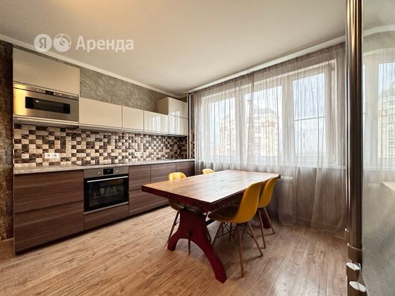 Аренда 3-комнатной квартиры 92 м², 18/25 этаж