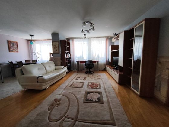 Продажа 3-комнатной квартиры 85 м², 2/10 этаж