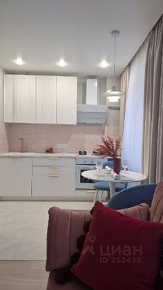 Продажа 2-комнатной квартиры 43 м², 1/5 этаж