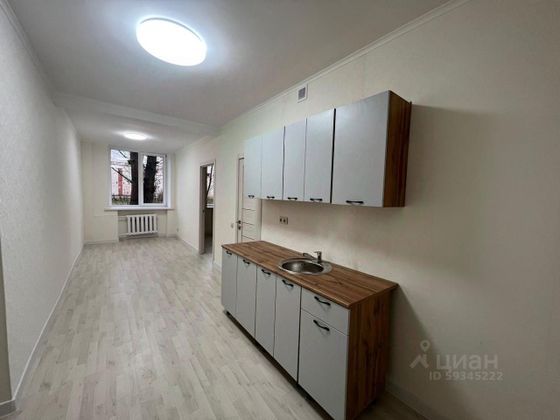 Продажа 1-комнатной квартиры 32 м², 1/4 этаж