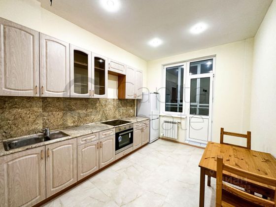 Аренда 1-комнатной квартиры 50 м², 10/20 этаж