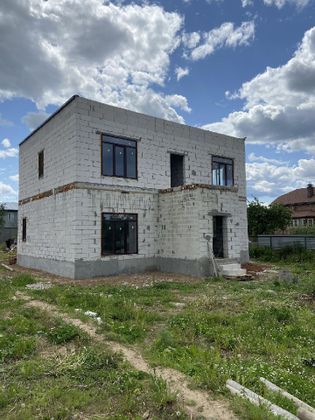 Продажа дома, 214 м², с участком 8 соток