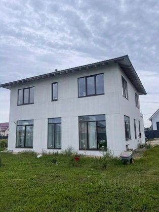 Продажа дома, 230 м², с участком 8 соток