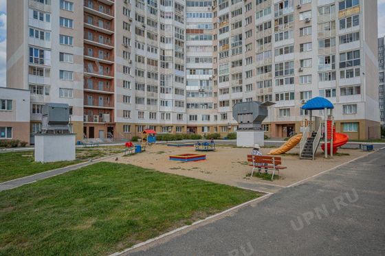 Продажа 2-комнатной квартиры 80 м², 19/19 этаж