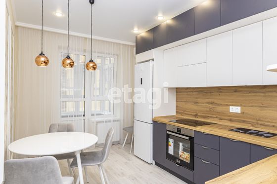 Продажа 1-комнатной квартиры 43 м², 2/8 этаж