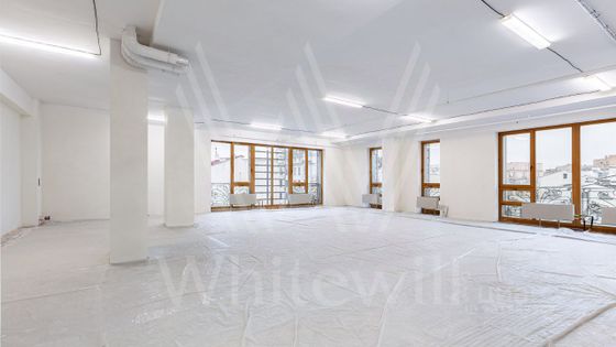 Продажа 4-комнатной квартиры 330 м², 5/8 этаж