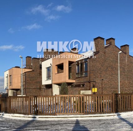 Продажа дома, 331,3 м², с участком 3 сотки