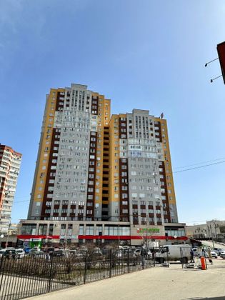 Продажа 2-комнатной квартиры 64 м², 9/17 этаж