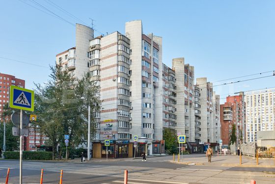 Продажа многокомнатной квартиры 125 м², 9/10 этаж