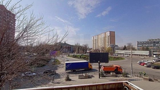 Продажа 2-комнатной квартиры 40 м², 3/3 этаж