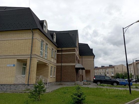 Продажа дома, 352 м², с участком 3 сотки