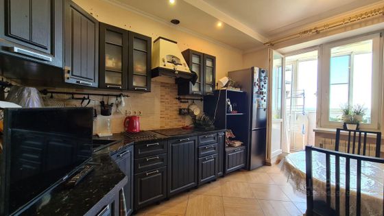 Продажа 2-комнатной квартиры 63 м², 8/17 этаж