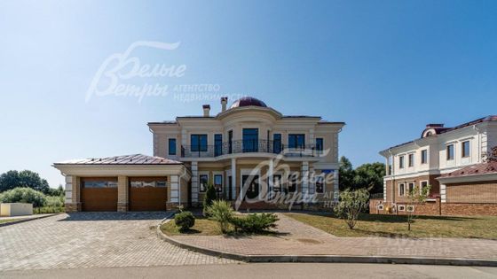 Продажа дома, 855 м², с участком 25,2 сотки