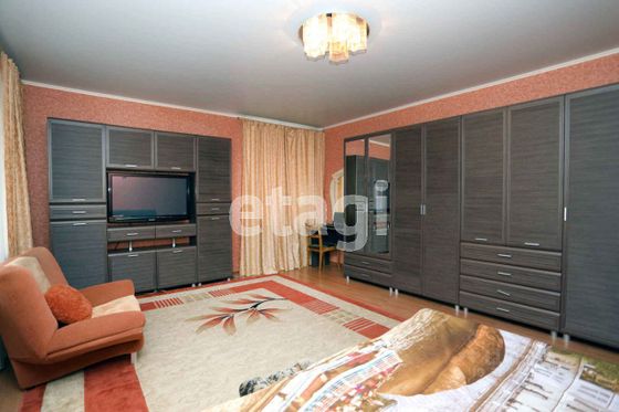 Продажа 3-комнатной квартиры 143 м², 2/5 этаж