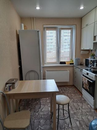 Продажа 2-комнатной квартиры 49,2 м², 1/10 этаж