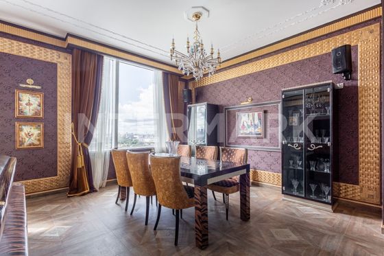 Продажа 3-комнатной квартиры 152,7 м², 22/53 этаж