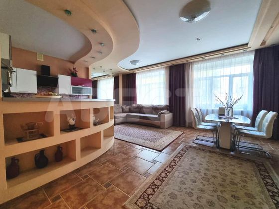 Продажа многокомнатной квартиры 262,6 м², 1/10 этаж