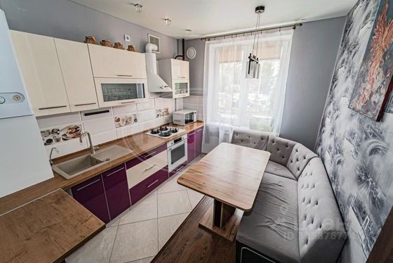 Продажа 2-комнатной квартиры 60 м², 1/5 этаж