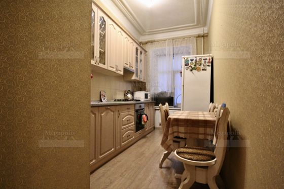 Аренда 1-комнатной квартиры 65 м², 1/5 этаж