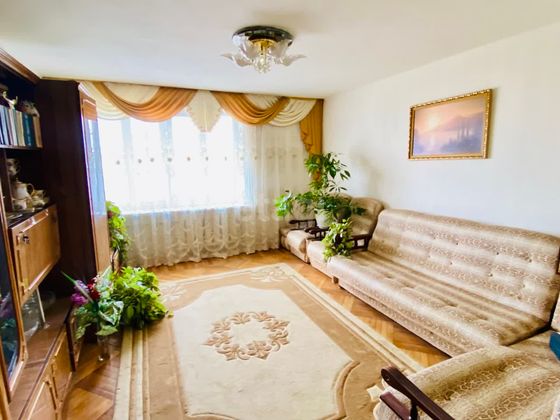 Продажа 3-комнатной квартиры 71,2 м², 10/10 этаж