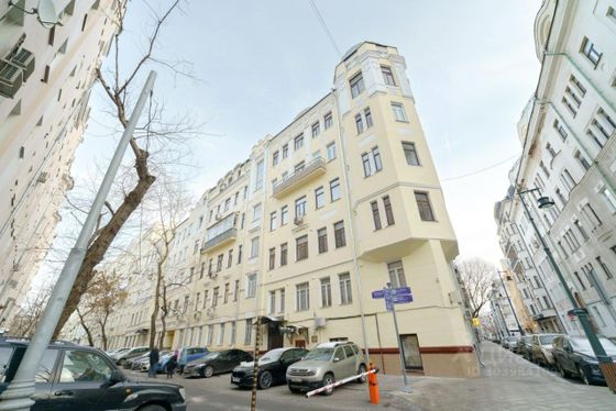 Продажа 3-комнатной квартиры 110 м², 2/8 этаж