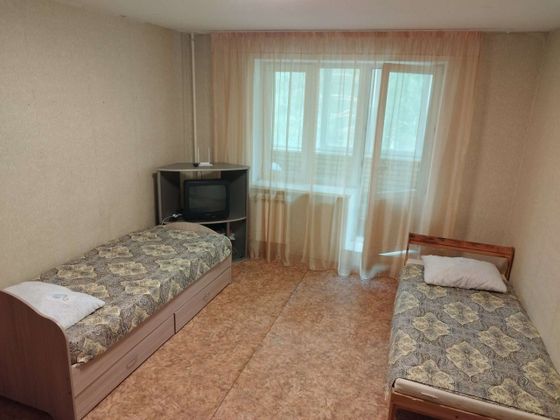 Аренда 1-комнатной квартиры 40 м², 3/3 этаж