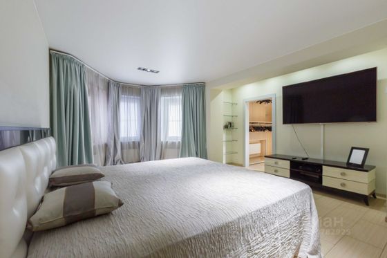 Аренда дома, 650 м², с участком 3 сотки