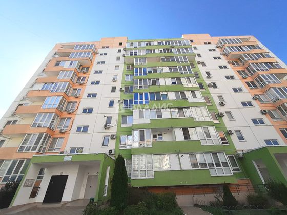 Продажа 2-комнатной квартиры 60 м², 2/9 этаж