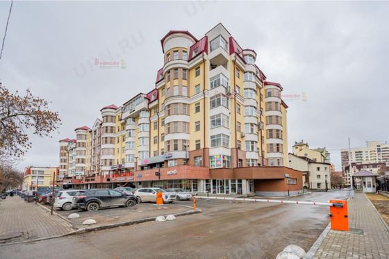 Продажа 4-комнатной квартиры 178 м², 2/8 этаж