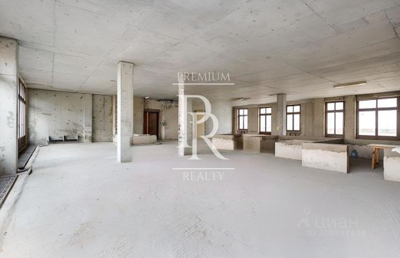 Продажа 4-комнатной квартиры 256 м², 3/7 этаж