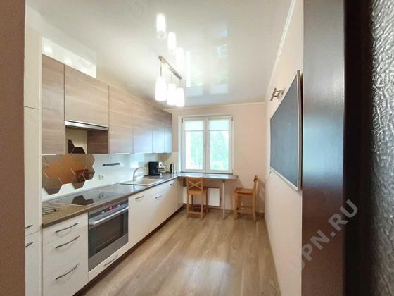 Продажа 2-комнатной квартиры 57 м², 1/16 этаж