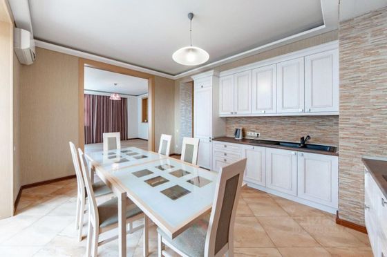 Продажа 4-комнатной квартиры 142,6 м², 10/23 этаж