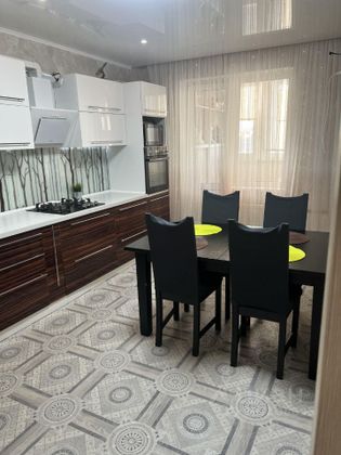 Продажа 3-комнатной квартиры 80 м², 10/11 этаж