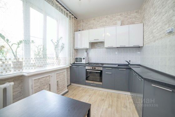 Продажа 3-комнатной квартиры 75 м², 1/5 этаж