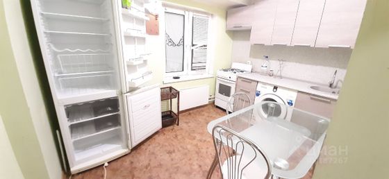 Продажа 2-комнатной квартиры 52 м², 4/4 этаж