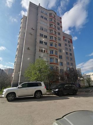 Продажа 4-комнатной квартиры 130,6 м², 1/10 этаж