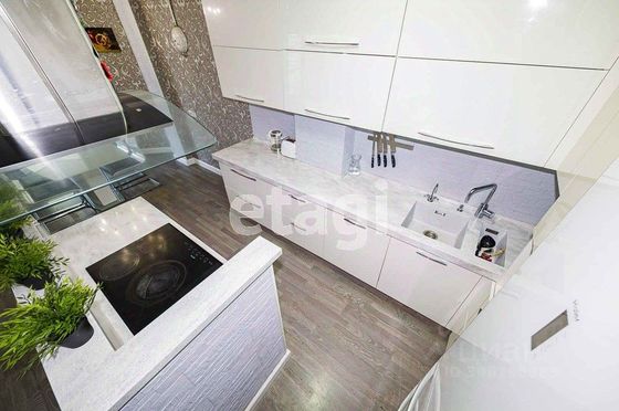 Аренда 3-комнатной квартиры 90 м², 8/26 этаж