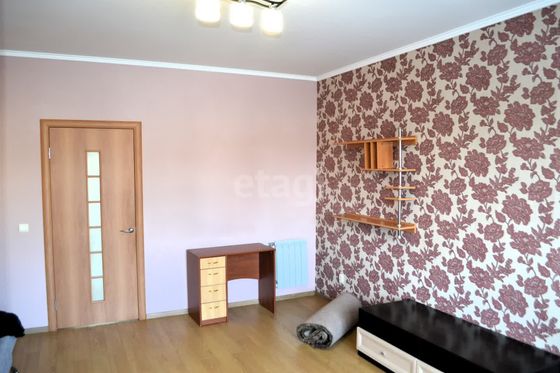 Продажа 2-комнатной квартиры 61 м², 1/9 этаж