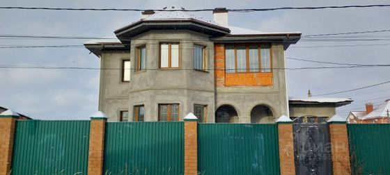 Продажа дома, 360 м², с участком 15 соток