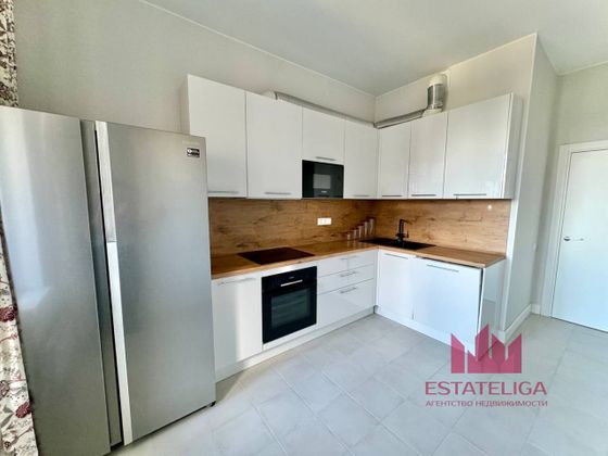 Продажа 3-комнатной квартиры 76 м², 9/9 этаж