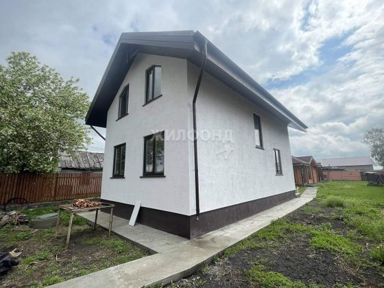 Продажа дома, 100 м², с участком 5,3 сотки