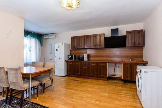 Продажа 2-комнатной квартиры 101,2 м², 4/9 этаж