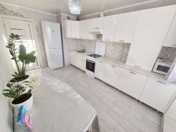 Продажа 2-комнатной квартиры 63,4 м², 1/10 этаж