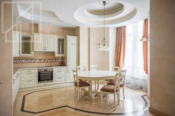 Продажа 4-комнатной квартиры 189 м², 2/9 этаж