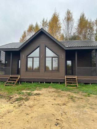 Продажа дома, 100 м², с участком 6 соток