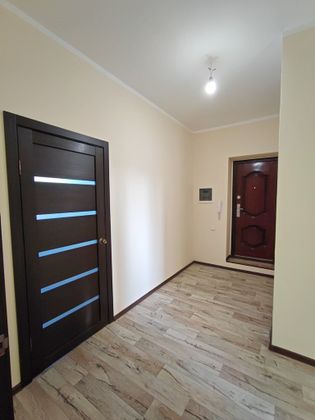 Продажа 2-комнатной квартиры 76 м², 1/4 этаж